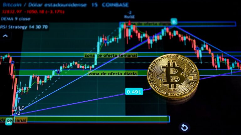 Satoshi Nakamoto: O Enigmático Criador do Bitcoin