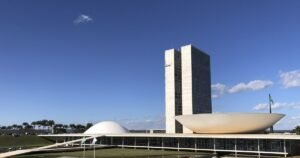 Dívida pública bate 82,5% do PIB, maior nível em 5 anos: o que muda para você