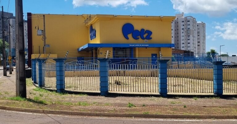 A história da Petz: da falência que virou pet shop 24 horas à fusão que criou a AUAU3