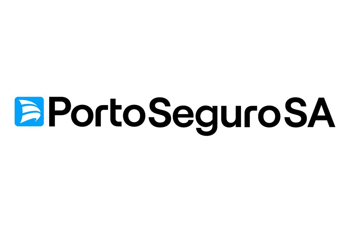 A marca passou por versões de transição antes de se consolidar como apenas Porto Logotipo de transição da marca Porto Seguro, usado no período que antecedeu o rebranding