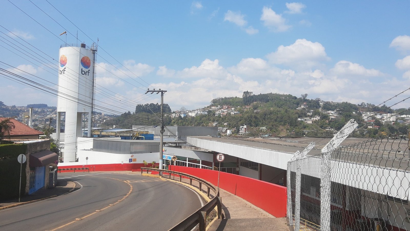 Unidade histórica da Perdigão em Videira, Santa Catarina, cidade onde a empresa foi fundada em 1934, com a marca da BRF, em 2021.