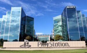 Sede da Sony Interactive Entertainment em San Mateo, na Califórnia, com o logotipo PlayStation